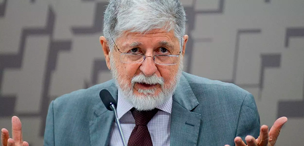 Celso Amorim condena morte de Ali Khamenei: "ninguém pode se arrogar em juízo do mundo"