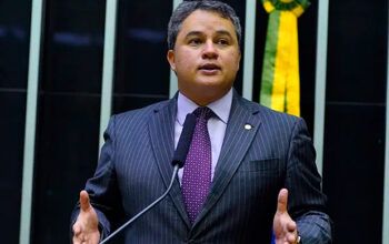 Senador do PL teve boleto de R$ 51 mil pago por acusado de lavar dinheiro para o “Careca do INSS”