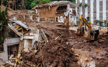Sobe para 72 o número de mortos nas chuvas em Minas Gerais