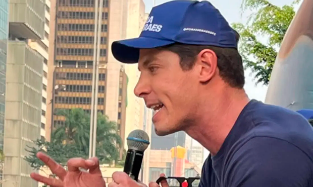 “Superman da Jovem Pan” diz que STF é seita satânica com poderes: “Espécie de aiatolá”