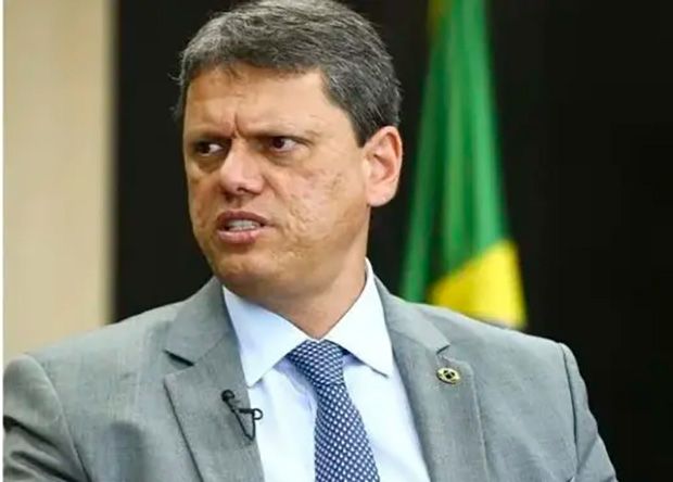 “Tarcísio dormiu reeleito e acordou com Haddad na cola”, diz dirigente do PT