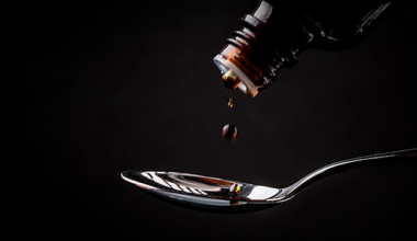 Anvisa suspende venda de xaropes com clobutinol