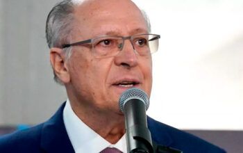 Brasil e EUA dialogam sobre minerais críticos, diz Alckmin