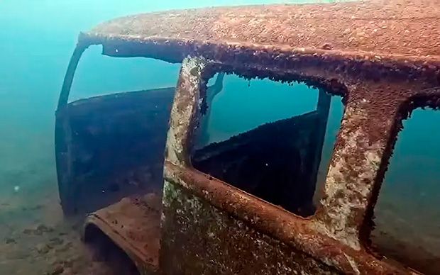 Casas e ruas intactas: cidade submersa “escondida” é encontrada em lago de MG