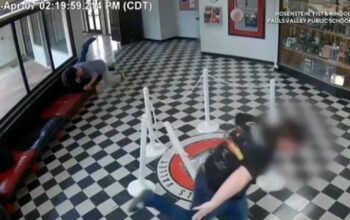 Diretor de escola derruba atirador, é baleado e evita massacre em Oklahoma