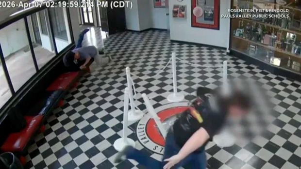 Diretor de escola derruba atirador, é baleado e evita massacre em Oklahoma