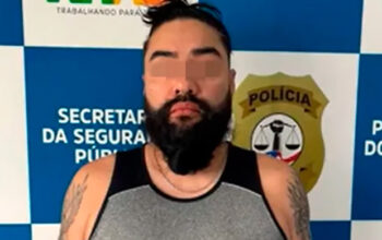 “Falso Profeta”: preso líder de igreja que castigava e estuprava fieis