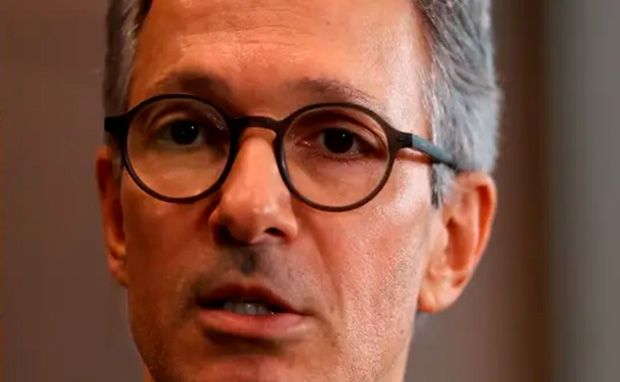 Gilmar Mendes escracha Zema após ataques ao STF: “No mínimo contraditório”