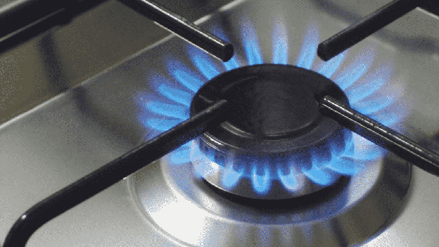 Governo libera R$ 330 milhões para segurar preço do gás de cozinha