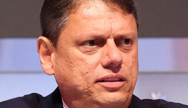 Haddad critica “desprezo” de Tarcísio na educação