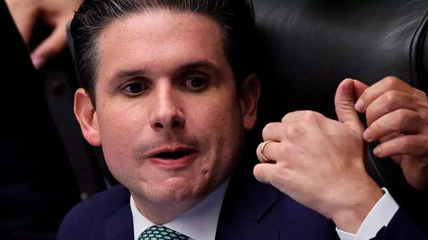 Hugo Motta faz manobra regimental para acelerar votação da PEC da escala 6x1