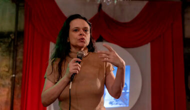 Janaína Paschoal oferece gabinete na Câmara para quebrar greve de estudantes da USP