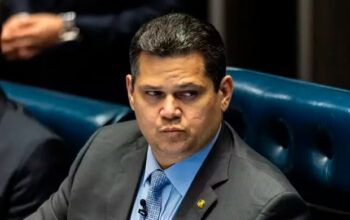 “Loucos de hospício”: Alcolumbre busca trégua com STF após tensão com CPI do Crime Organizado