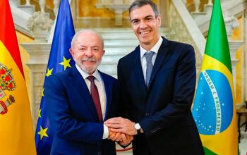 Lula se encontra com líderes da esquerda mundial em evento na Espanha