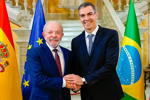 Lula se encontra com líderes da esquerda mundial em evento na Espanha