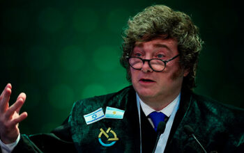 Maioria dos argentinos rejeita reeleição de Milei, aponta pesquisa