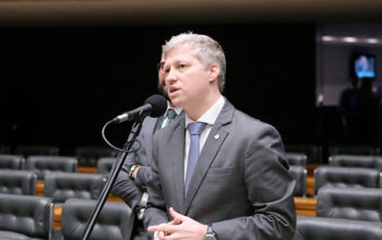 PGR denuncia Van Hattem ao STF por ataque a delegado da PF