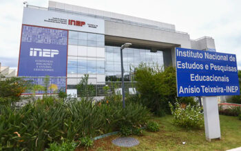 MEC prorroga prazo para pedir isenção da taxa de inscrição do Enem