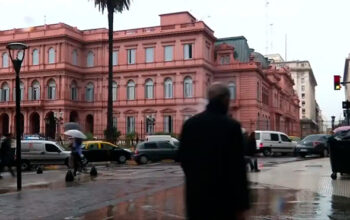 Milei proíbe acesso de jornalistas à Casa Rosada: “ataque à imprensa”