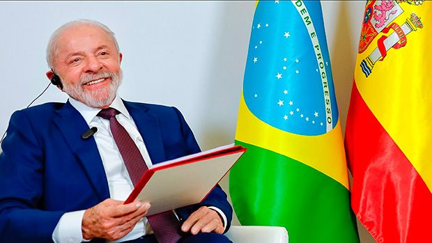 Na Espanha, Lula defende regulação de trabalho por app e fim da escala 6x1