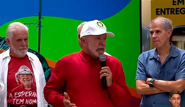 “Ninguém vai fazer a gente mudar o Pix”, diz Lula após ataque dos EUA