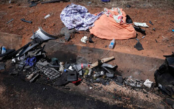 Oito mortes na BR-020: “Van entrou embaixo da carreta”, diz motorista