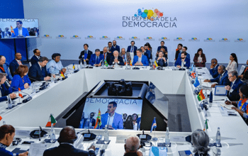 Pobres não podem pagar por irresponsabilidade das guerras, diz Lula