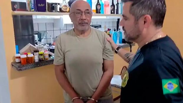 Polícia descobre laboratório de drogas em condomínio de luxo em Manaus e prende pai de agente do FBI