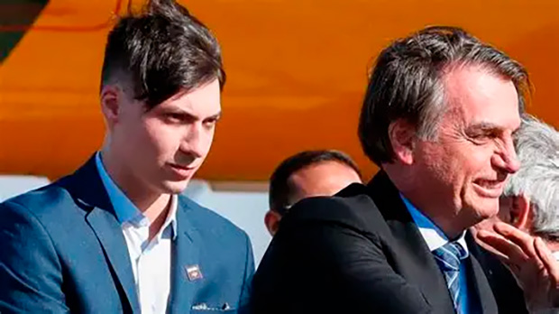 Nikolas Ferreira compara Jair Renan a “toupeira cega” em embate nas redes