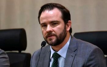 Governo vai elevar IPI sobre cigarros para compensar isenção do querosene de aviação