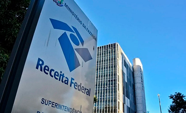 Receita Federal inicia cobrança a contribuintes classificados como “devedores contumazes”