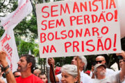 54% vê tentativa de beneficiar Bolsonaro em redução de penas do 8 de janeiro, aponta Quaest