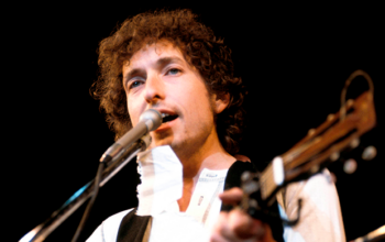 Bob Dylan aos 85: o poeta que reinventou a música popular e atravessou gerações