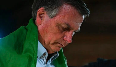 Bolsonaro tenta anular condenação e quer caso em turma com Fux, Mendonça e Kássio
