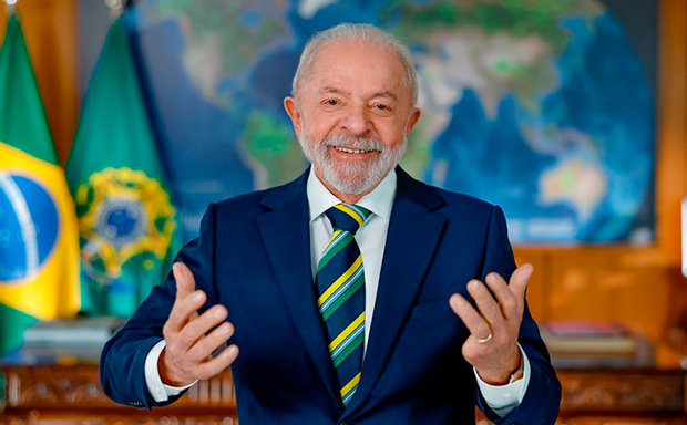 Datafolha mostra Lula com 40% das intenções de voto e Flávio Bolsonaro com 31%; no 2º turno  Lula tem 47% e Flávio Bolsonaro, 43%