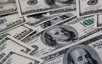 Dólar cai para R$ 4,98 e bolsa sobe em dia de alívio