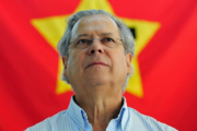 José Dirceu é diagnosticado com linfoma e inicia tratamento em hospital de SP