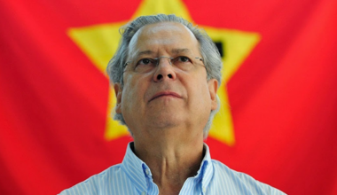 José Dirceu é diagnosticado com linfoma e inicia tratamento em hospital de SP