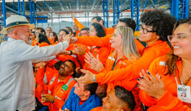 Lula avança contra na corrida eleitoral Flávio e vence em todos os cenários de 1° e 2° turno, diz Meio/Ideia