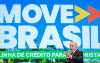 Lula cria programa de R$ 30 bi em crédito para motoristas de app e taxistas