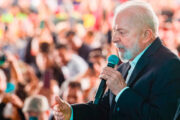 Lula descarta desafiar EUA, mas diz que Brasil não é republiqueta