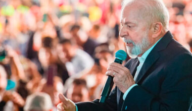 Lula descarta desafiar EUA, mas diz que Brasil não é republiqueta