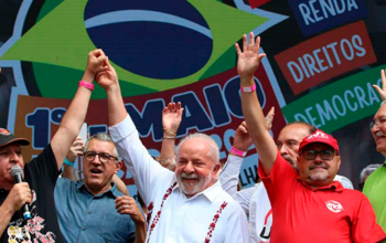 Lula lidera 1º e 2º turnos contra Flávio Bolsonaro após caso Dark Horse, diz AtlasIntel