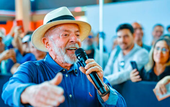 Lula sobe em ranking e volta a ter mais aprovação que rejeição na América Latina