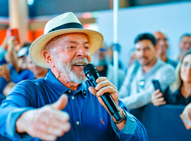 Lula sobe em ranking e volta a ter mais aprovação que rejeição na América Latina