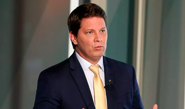 Mario Frias agradeceu a Vorcaro apoio financeiro para filme sobre Bolsonaro (áudio)