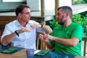Oportunismo de Flávio Bolsonaro de associar Lula ao crime organizado vira contra ele: “Amigo de informante do CV”