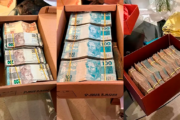 PF encontra R$ 500 mil em casa de policial civil durante ação que mira Cláudio Castro