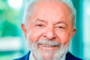 Quaest: Lula cresce no 1° turno e volta a ficar numericamente à frente de Flávio Bolsonaro no 2°