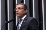 Otoni de Paula elogia atuação de Lula no caso Master: 'passa longe do escândalo'